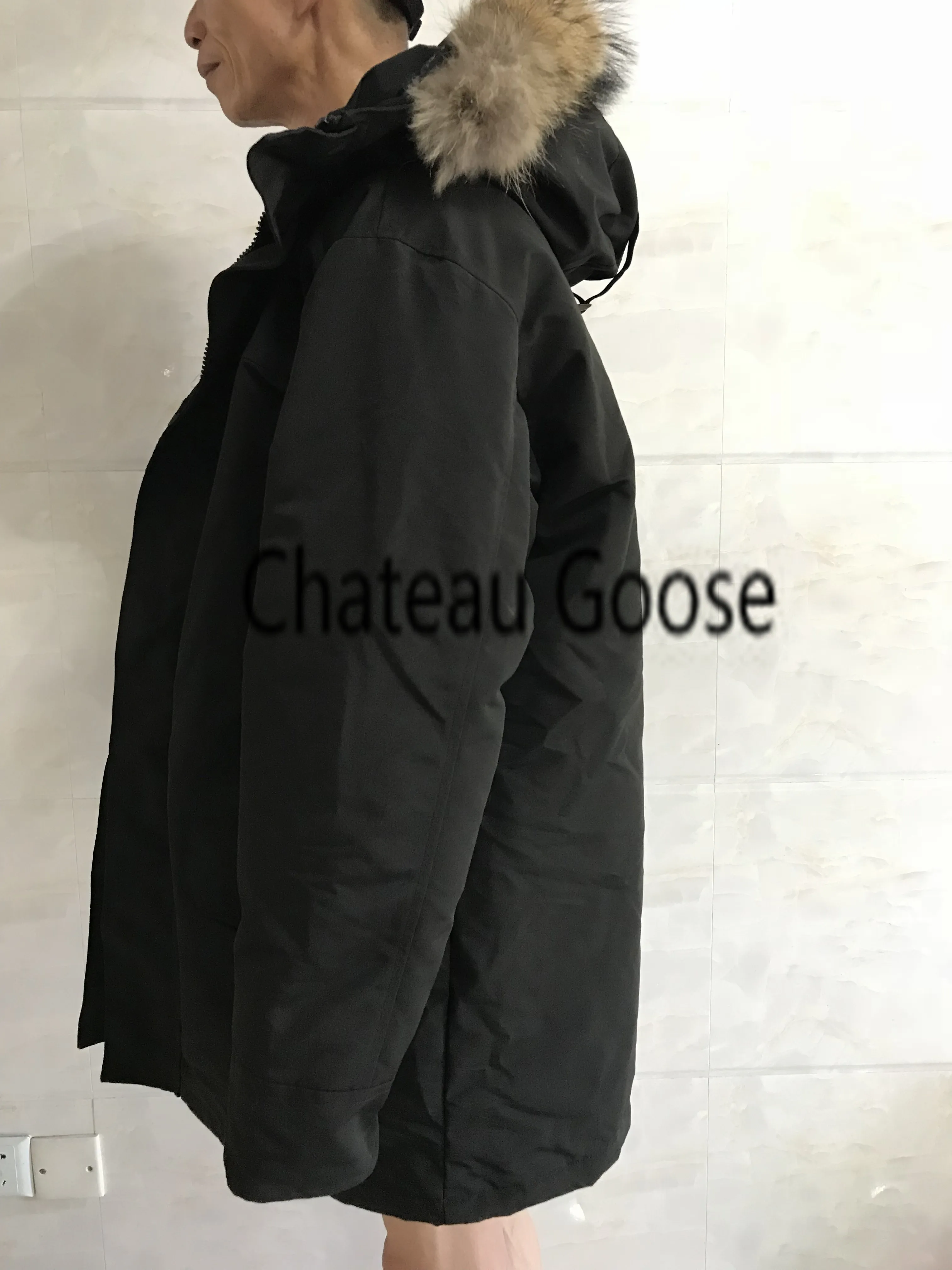 

Chateau Goose Winter Fourrure Down Parka Homme Jassen Outerwear Big Fur Hooded Fourrure Manteau Down Jacket Coat Hiver Doudoune