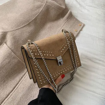 2020 Rivet Shoulder Messenger Bags for Women Elegant Scrub Leather Fashion Chain Lock Crossbody Bag Female Flap Bags Casual
2020 Rivet Shoulder Messenger Bags for Women Elegant Scrub Leather Fashion Chain Lock Crossbody Bag Female Flap Bags Casual
