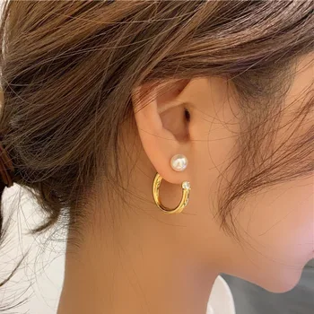 High Quality C Stud Earrings Women Fashion Ear Jewelry 2020 Gold Earring Inlay Zircon And Pearl Elegant Charms Earings Lady
High Quality C Stud Earrings Women Fashion Ear Jewelry 2020 Gold Earring Inlay Zircon And Pearl Elegant Charms Earings Lady