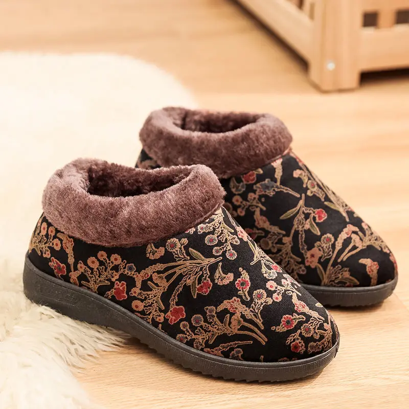 Home Slippers for Women Retro ethnic style Winter Warm Plush Cotton House Slippers Women Non Slip Velvet Cotton Shoes Couple
Home Slippers for Women Retro ethnic style Winter Warm Plush Cotton House Slippers Women Non Slip Velvet Cotton Shoes Couple
