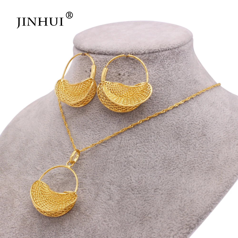 Dubai gold plated bridal Fine Jewelry sets necklace pendant earrings jewellery set for women wedding wife gifts wholesale
Dubai gold plated bridal Fine Jewelry sets necklace pendant earrings jewellery set for women wedding wife gifts wholesale