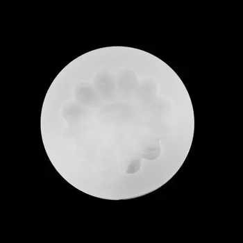 2020 New Cute Smile Sunflower Pendant Resin Mold Car Perfume Clip Jewelry Making Tools 
2020 New Cute Smile Sunflower Pendant Resin Mold Car Perfume Clip Jewelry Making Tools