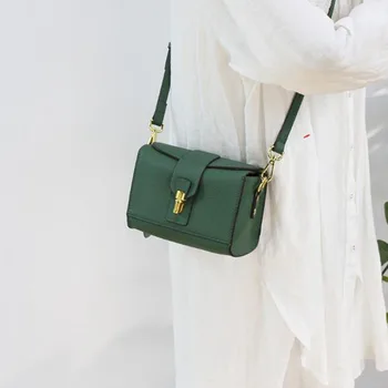 Fashion Genuine Leather Purse Bag High Quality Luxury Flap Clutch Bag New Soft Cowhide Crossboday Shoulder Bag
Fashion Genuine Leather Purse Bag High Quality Luxury Flap Clutch Bag New Soft Cowhide Crossboday Shoulder Bag