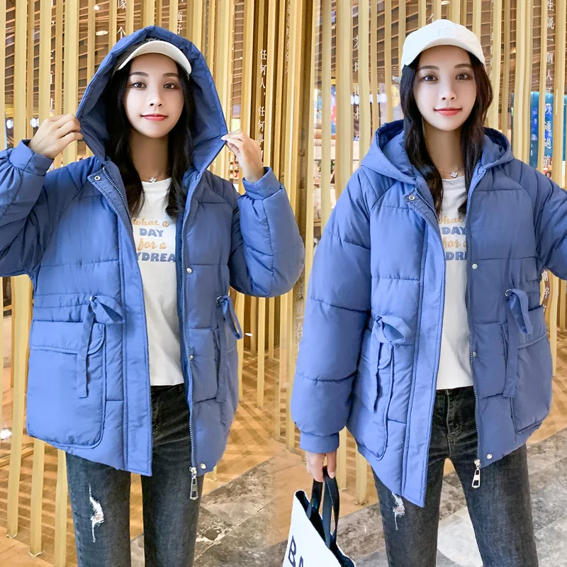 Photo Shoot 201 Winter New Style down Jacket Women's Short Hooded Loose-Fit Korean-style Fashion Warm Cotton Coat Fashion
Photo Shoot 201 Winter New Style down Jacket Women's Short Hooded Loose-Fit Korean-style Fashion Warm Cotton Coat Fashion
