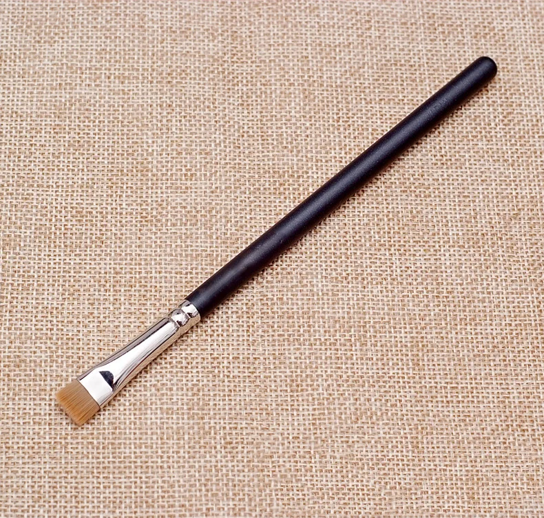 1Pcs Fashion Brand M Series Eye Makeup Brush Eyeliner Concealer Detail Brush Art Setting Pen Professional Beauty Tools
1Pcs Fashion Brand M Series Eye Makeup Brush Eyeliner Concealer Detail Brush Art Setting Pen Professional Beauty Tools