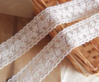 14 yards Scallop Cotton Embroidered Sewing Supplies Ribbon Rose Flower Lace Trim Dress DIY Garment Accessories lace fabric 2020
14 yards Scallop Cotton Embroidered Sewing Supplies Ribbon Rose Flower Lace Trim Dress DIY Garment Accessories lace fabric 2020