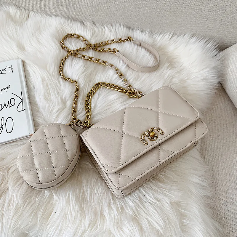 CHIC Bag Women's 2019 Popular New Style with Bag Versatile Shoulder Bag Chain Bag Western Style Square Sling Bag Two-Piece Set
CHIC Bag Women's 2019 Popular New Style with Bag Versatile Shoulder Bag Chain Bag Western Style Square Sling Bag Two-Piece Set