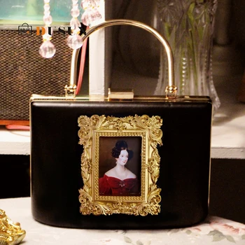 Retro Baroque Relief Metal Box Hand Bag Women Crossbody Bags Oil Painting Photo Frame Shoulder Messenger Ladies Fashion Clutch
Retro Baroque Relief Metal Box Hand Bag Women Crossbody Bags Oil Painting Photo Frame Shoulder Messenger Ladies Fashion Clutch