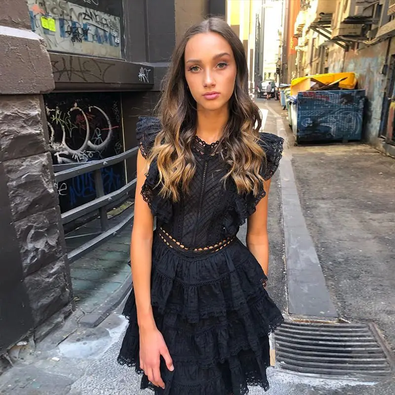 Summer Designer Woman Sweet Set Ruffles Sleeveless Tie Woman Tops Lace Hollow Out Mini Shorts Elegant Sets Two Piece Black Sets
Summer Designer Woman Sweet Set Ruffles Sleeveless Tie Woman Tops Lace Hollow Out Mini Shorts Elegant Sets Two Piece Black Sets