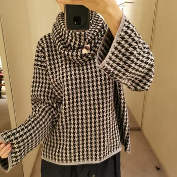 New sweater Plaid cardigan cashmere sweater women s winter thickened loose large size Bib sweater 
New sweater Plaid cardigan cashmere sweater women s winter thickened loose large size Bib sweater