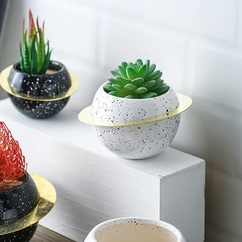 1 European Small Plant Planet Flower Pot Succulent Flower Pot Room Decoration Table Decoration Flower Pot
1 European Small Plant Planet Flower Pot Succulent Flower Pot Room Decoration Table Decoration Flower Pot