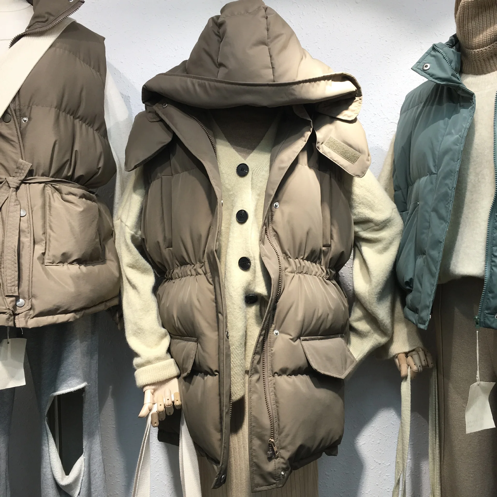 Autumn And Winter New Style Korean-style Deconstructable Hooded Mid-length Drawstring Slimming Thick down Feather Cotton Vest So
Autumn And Winter New Style Korean-style Deconstructable Hooded Mid-length Drawstring Slimming Thick down Feather Cotton Vest So