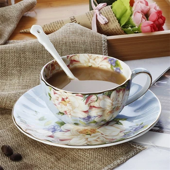 Europe Ceramic Cup and Saucer Romantic Afternoon Flower Tea Cup Bone China Coffee Cup zakka tazas cafe espresso cups drinkware
Europe Ceramic Cup and Saucer Romantic Afternoon Flower Tea Cup Bone China Coffee Cup zakka tazas cafe espresso cups drinkware