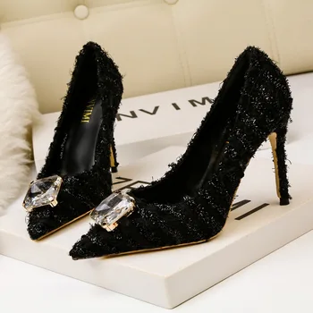 QSR 10CM PUMPS Fashion sexy nightclub slim stiletto high-heeled shallow mouth pointed shiny crystal buckle single shoes 
QSR 10CM PUMPS Fashion sexy nightclub slim stiletto high-heeled shallow mouth pointed shiny crystal buckle single shoes