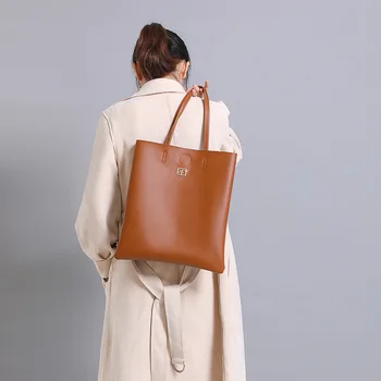 2020 New Style PU Handbag Fashion Tote Bag Simple Large Capacity Shopping Bag bags for women 2018 purse bucket bag 
2020 New Style PU Handbag Fashion Tote Bag Simple Large Capacity Shopping Bag bags for women 2018 purse bucket bag