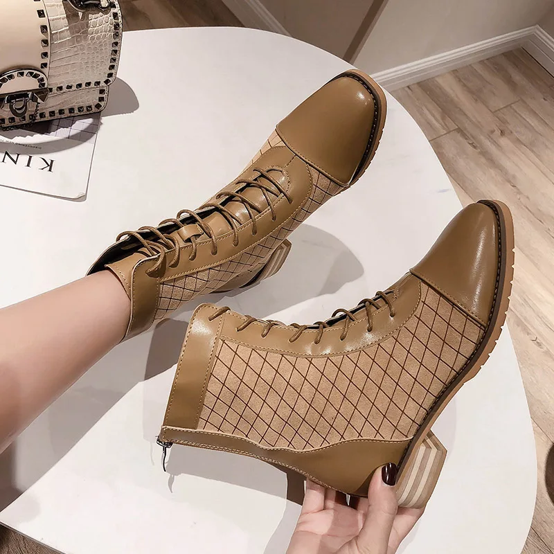 Winter Shoes Women Lace Up Boots Bootee Woman 2019 Luxury Designer Low Heels booties Round Toe Booties Ladies Riding Mid Calf
Winter Shoes Women Lace Up Boots Bootee Woman 2019 Luxury Designer Low Heels booties Round Toe Booties Ladies Riding Mid Calf