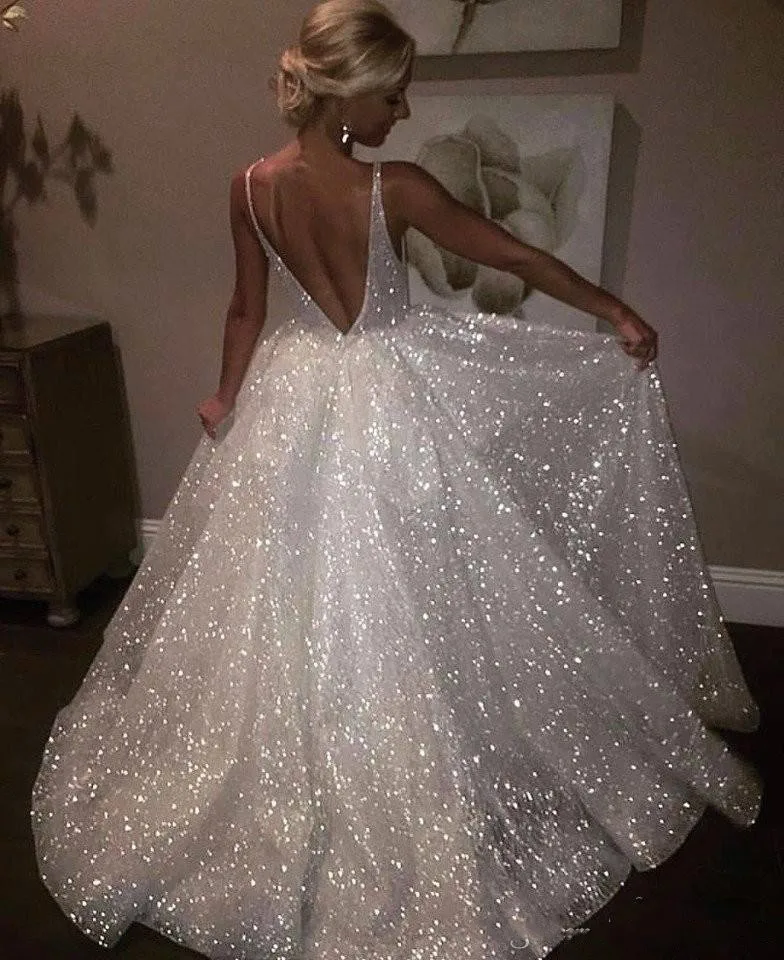 White Sparkle Sequin Evening Dresses Deep V Neck Sexy Low Back Long Prom Dress Cheap Pageant Gowns Special Occasion Wear
White Sparkle Sequin Evening Dresses Deep V Neck Sexy Low Back Long Prom Dress Cheap Pageant Gowns Special Occasion Wear
