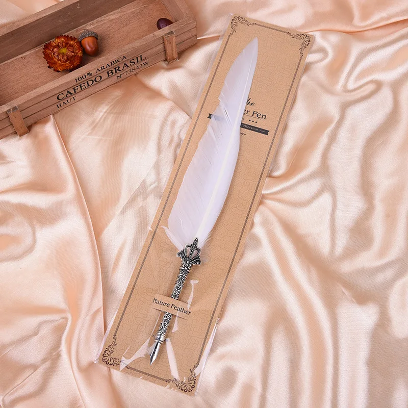 Smooth Delicate Feather Quill Pen Dip Pen Perfect Gift (Card Packing) Quill Pen Ideal Christmas Present
Smooth Delicate Feather Quill Pen Dip Pen Perfect Gift (Card Packing) Quill Pen Ideal Christmas Present