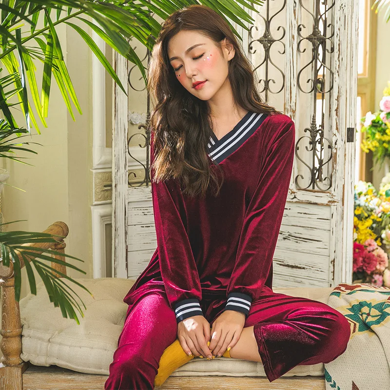 Gold Velvet Pajamas Women's Two-Piece Set Autumn & Winter Long Sleeve Korean-style Loose-Fit Students Cute Outer Wear Tracksuit 
Gold Velvet Pajamas Women's Two-Piece Set Autumn & Winter Long Sleeve Korean-style Loose-Fit Students Cute Outer Wear Tracksuit