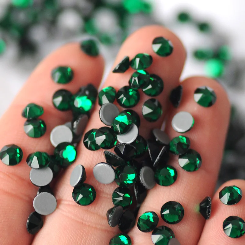 Emerald Green Hotfix Rhinestones Strass Shiny Accessories Flatback Glass Iron On Stones Crystal For DIY Crafts Fabric Apparel
Emerald Green Hotfix Rhinestones Strass Shiny Accessories Flatback Glass Iron On Stones Crystal For DIY Crafts Fabric Apparel