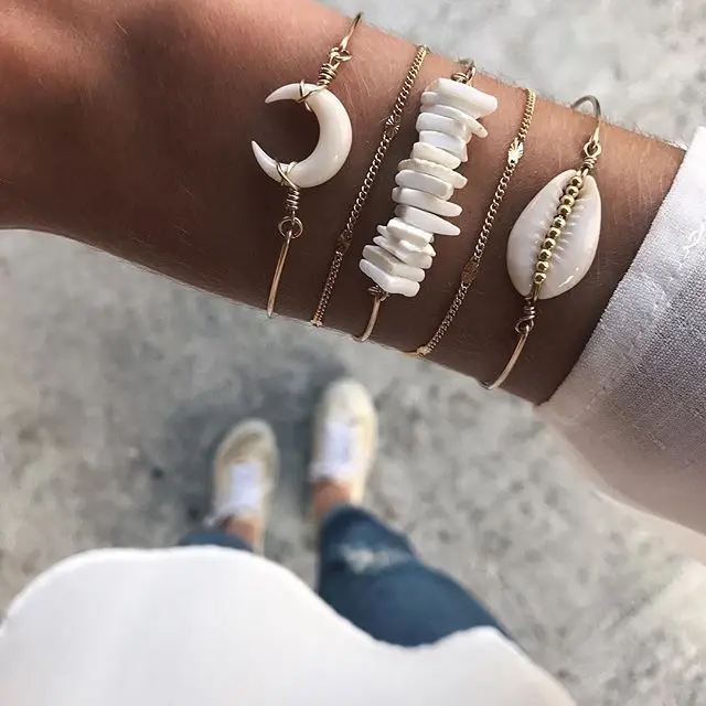 Gold Color Chain Cowrie Shell Bracelets for Women Irregular Chip Bead Charm Bracelet Boho Moon Bangle Jewelry
Gold Color Chain Cowrie Shell Bracelets for Women Irregular Chip Bead Charm Bracelet Boho Moon Bangle Jewelry