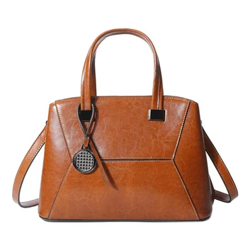 REALER designer bags Women Handbags Female Vintage Leather Shoulder Bag Large Capacity Totes Crossbody Bags for Ladies 2020
REALER designer bags Women Handbags Female Vintage Leather Shoulder Bag Large Capacity Totes Crossbody Bags for Ladies 2020