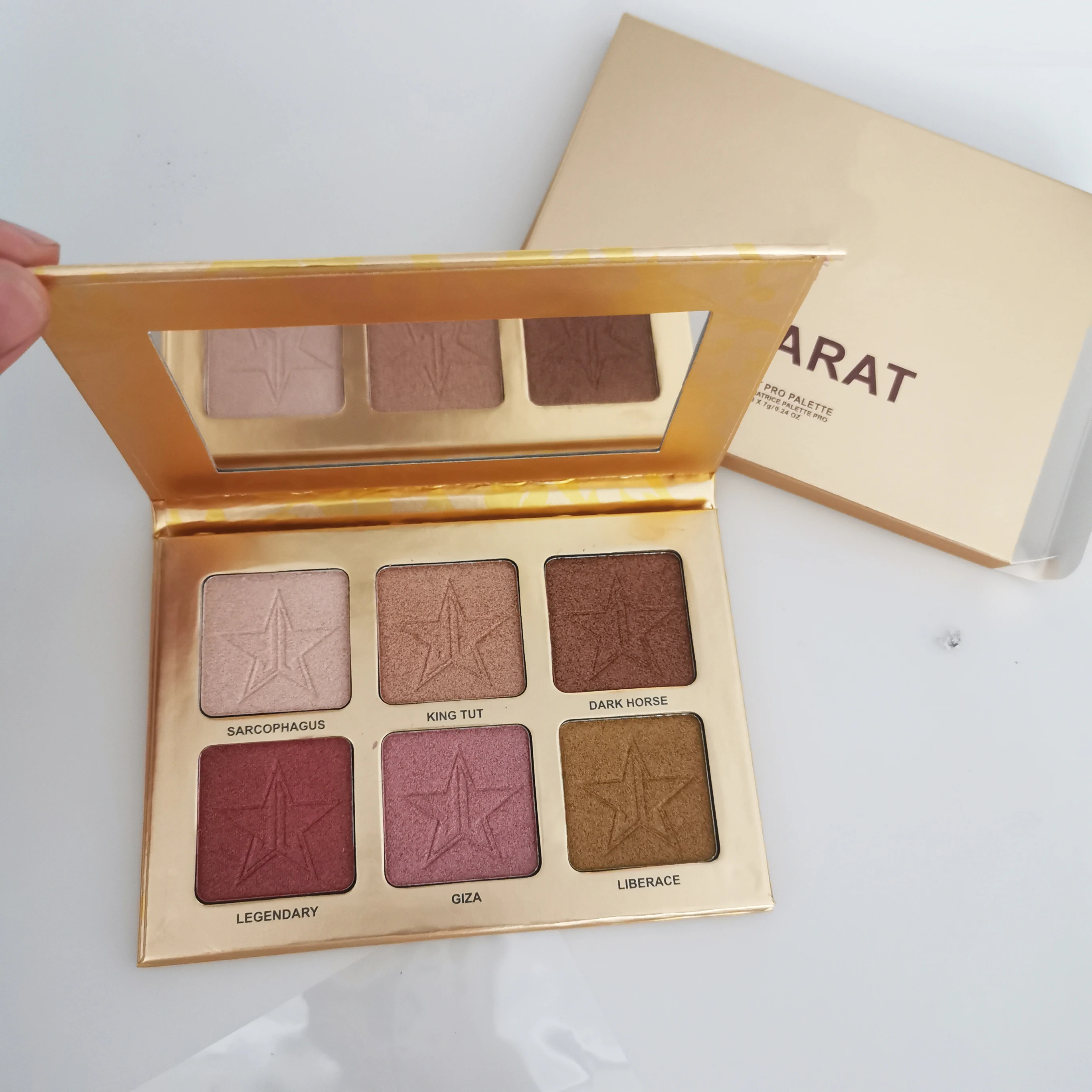 New Makeup Cosmetics 24 Karat Highlighter Palette High Pigment Highlighters
New Makeup Cosmetics 24 Karat Highlighter Palette High Pigment Highlighters