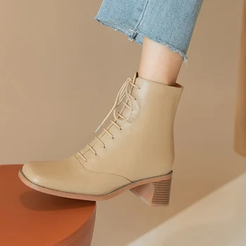 MORDOAN Genuine Leather Martin boots women's square toe strap thick heel single boots 2020 autumn new mid-heel short boots
MORDOAN Genuine Leather Martin boots women's square toe strap thick heel single boots 2020 autumn new mid-heel short boots