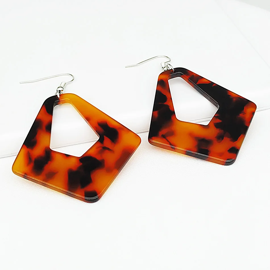SHELA Big Acrylic Resin Acetic Acid Geometric Leopard Print Fashion Drop Earrings for Women Pendientes
SHELA Big Acrylic Resin Acetic Acid Geometric Leopard Print Fashion Drop Earrings for Women Pendientes