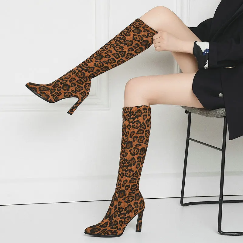 Brand Design Pointed Toe Stiletto Heel Stretch Knee Boots Women 2019 Sexy Leopard Print Dress Party Boots Woman Faux Suede Boots
Brand Design Pointed Toe Stiletto Heel Stretch Knee Boots Women 2019 Sexy Leopard Print Dress Party Boots Woman Faux Suede Boots