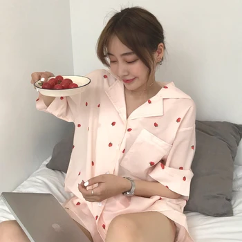 Summer Pajamas Suit Female Pink Strawberry Pattern Short-sleeved Shorts Two-piece Sweet Home Women Nightwear
Summer Pajamas Suit Female Pink Strawberry Pattern Short-sleeved Shorts Two-piece Sweet Home Women Nightwear
