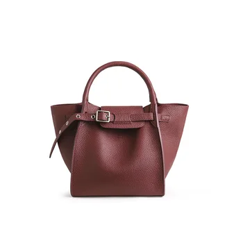 Straw Bags With Lock For Women 2019 New Super Wings Bag Genuine Leather Shoulder Messenger Bag In Women's Totes Commuter Package
Straw Bags With Lock For Women 2019 New Super Wings Bag Genuine Leather Shoulder Messenger Bag In Women's Totes Commuter Package