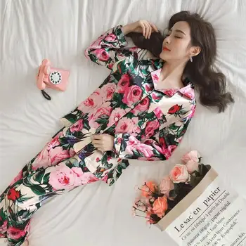 Women Pajamas Faux Silk Sleepwear Satin Pajamas Set Flower Print Long Sleeves 2 Piece Set Autumn Winter Homewear
Women Pajamas Faux Silk Sleepwear Satin Pajamas Set Flower Print Long Sleeves 2 Piece Set Autumn Winter Homewear