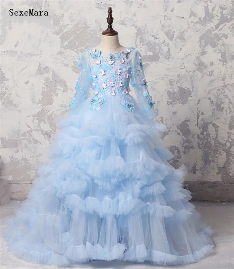 Sky Blue Puffy Tulle Flower Girl Dresses Crystal Ruffles Tiered Ball Gown for Girl First Communion Pageant Party Prom Occasion
Sky Blue Puffy Tulle Flower Girl Dresses Crystal Ruffles Tiered Ball Gown for Girl First Communion Pageant Party Prom Occasion