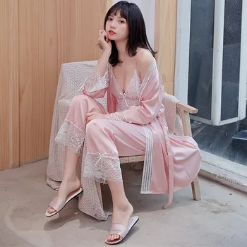 2020 Spring New Robe&shirt&pants 3PCS Pajamas Suit Young Lady Sexy Lace Trim Pijamas Sleep Set Lounge Bridal Wedding Sleepwear
2020 Spring New Robe&shirt&pants 3PCS Pajamas Suit Young Lady Sexy Lace Trim Pijamas Sleep Set Lounge Bridal Wedding Sleepwear