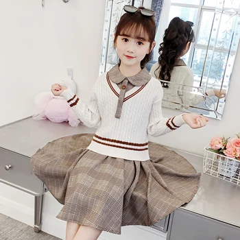 Girls' new western style, big children's college style sweater, children's clothing, autumn and winter princess two-piece dress 
Girls' new western style, big children's college style sweater, children's clothing, autumn and winter princess two-piece dress