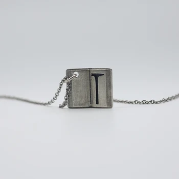 The Shawshank Redemption Never give up hammer 925 Silver ACG anime Christmas cosplay Gift 
The Shawshank Redemption Never give up hammer 925 Silver ACG anime Christmas cosplay Gift