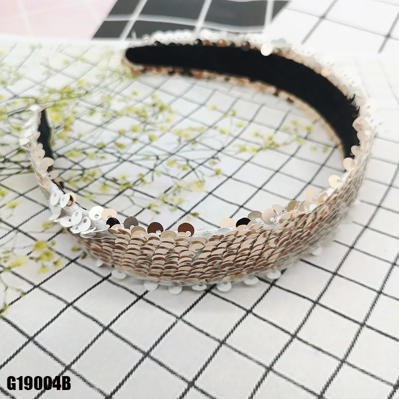 dodo lip headband this shiny sequins can be covered by hand.