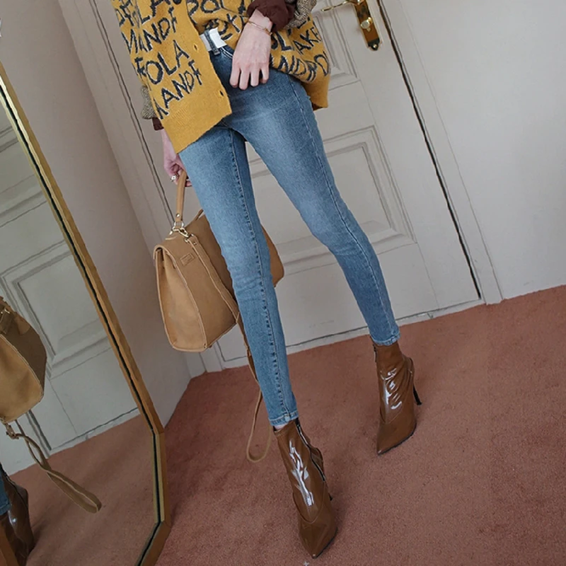 Vintage Fit High Waist Denim Jeans for Women Stretable Femme Washed Blue Denim Skinny Jeans Female Classic Pencil Pants 2019 
Vintage Fit High Waist Denim Jeans for Women Stretable Femme Washed Blue Denim Skinny Jeans Female Classic Pencil Pants 2019