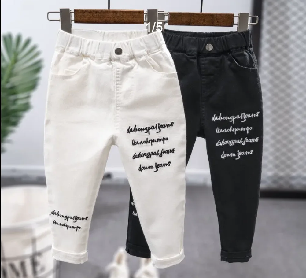 jeans spring and autumn fashion 2022 new trousers Boys and girls all-match trousers children's slim pants trendy Denim cotton
jeans spring and autumn fashion 2022 new trousers Boys and girls all-match trousers children's slim pants trendy Denim cotton