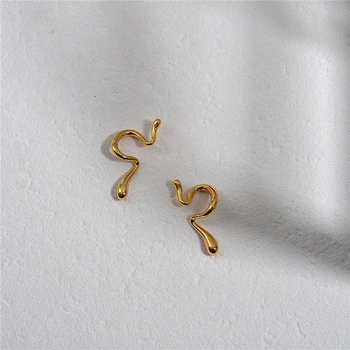 2020 New French Design Ear Clip Female Advanced Sense Twisted Geometric Irregular Ear Bone Clip No Ear Holes Earrings
2020 New French Design Ear Clip Female Advanced Sense Twisted Geometric Irregular Ear Bone Clip No Ear Holes Earrings
