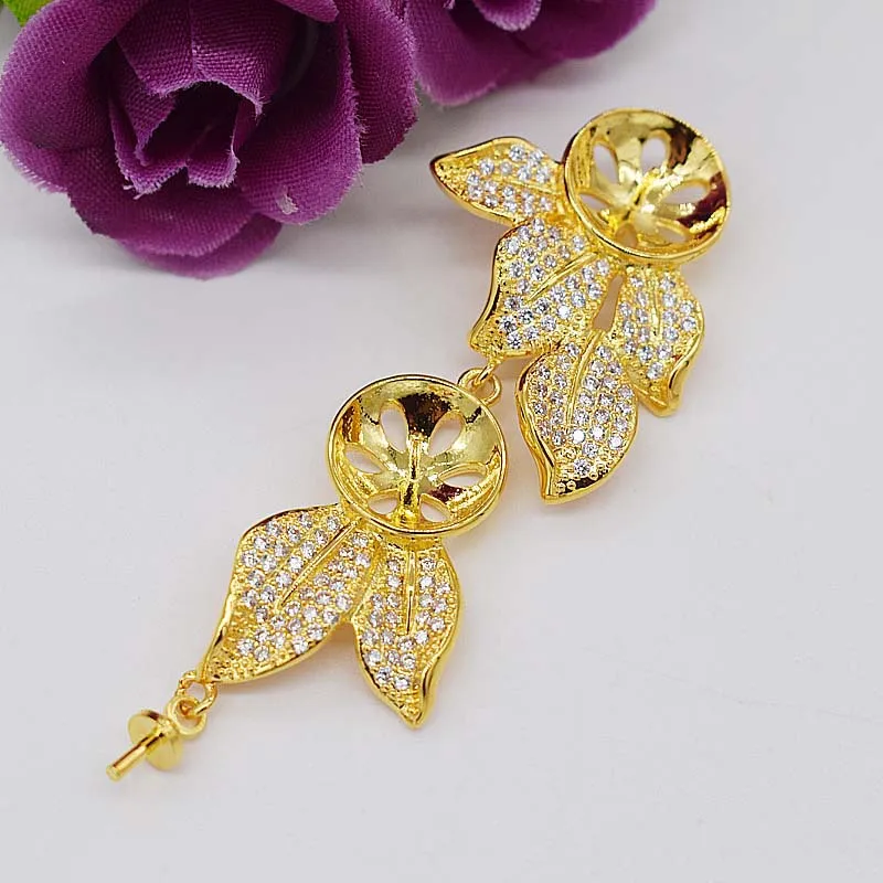 25x50mm Women's High Quality Platinum plated leaves natural pearl with CZ pendant, female empty chain pendant,
25x50mm Women's High Quality Platinum plated leaves natural pearl with CZ pendant, female empty chain pendant,