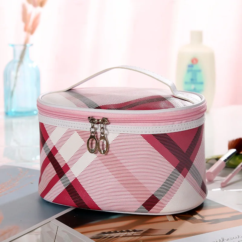 2019 New Plaid Cosmetic Bag Necessaire Travel Organizer Make up Box Toiletry Kit Wash Toilet Bag Large Waterproof Pouch
2019 New Plaid Cosmetic Bag Necessaire Travel Organizer Make up Box Toiletry Kit Wash Toilet Bag Large Waterproof Pouch
