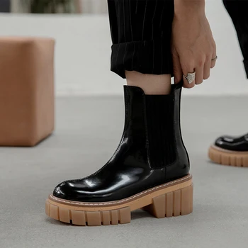 2021 Cow Leather Keep Warm Slip on Leisure Sole High Heels Fashion Rock Punk Design British Vintage High Platform Ankle Boots
2021 Cow Leather Keep Warm Slip on Leisure Sole High Heels Fashion Rock Punk Design British Vintage High Platform Ankle Boots