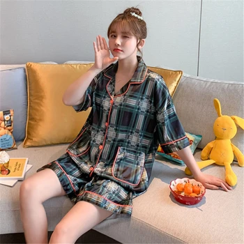 Pajamas women's summer thin short-sleeved cardigan plus fat loose XL fat MM lapel home service two-piece suit pijamas women
Pajamas women's summer thin short-sleeved cardigan plus fat loose XL fat MM lapel home service two-piece suit pijamas women