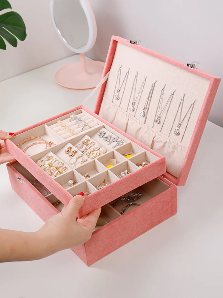 Jewelry Storage Box Special Purpose Bag Large Capacity Earrings Simple Cosmetic Makeup Bag With Lock Earring Box
Jewelry Storage Box Special Purpose Bag Large Capacity Earrings Simple Cosmetic Makeup Bag With Lock Earring Box