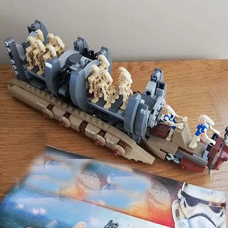 Lepining Building Blocks Star MOC Space Wars Figures Battle Droid Troop Carrier Compatible With Lepinblock Diy Toy Toys Gifts
Lepining Building Blocks Star MOC Space Wars Figures Battle Droid Troop Carrier Compatible With Lepinblock Diy Toy Toys Gifts
