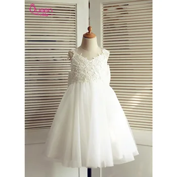 Ball Gown Communion Dress 2019 Appliques Lace Tulle Princess Dress with Big Bow Sleeveless Backless Dress for Wedding Party
Ball Gown Communion Dress 2019 Appliques Lace Tulle Princess Dress with Big Bow Sleeveless Backless Dress for Wedding Party