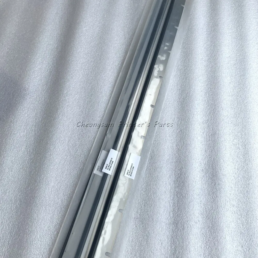 G2.010.502 SM52 Wash Up Blade Length 605mm 7 Holes For Offset Printing Machine Replacement Parts
G2.010.502 SM52 Wash Up Blade Length 605mm 7 Holes For Offset Printing Machine Replacement Parts