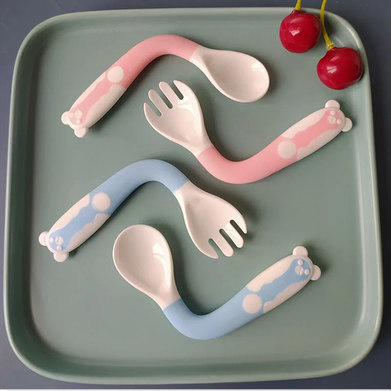 2Pcs/Set Baby Twist Spoon Fork Set Portable Baby Training Utensil Child Tableware Bendable Adjustable Cartoon Curved Spoon Fork
2Pcs/Set Baby Twist Spoon Fork Set Portable Baby Training Utensil Child Tableware Bendable Adjustable Cartoon Curved Spoon Fork
